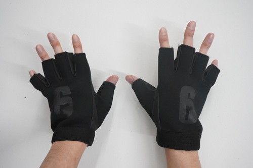 6コレクション　ハーフフィンガーグローブ