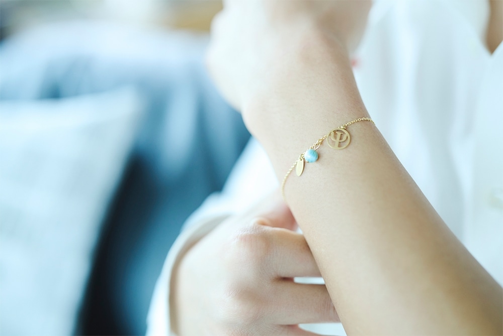 イケメン気功師シュン　Ψ×ラリマー　18Kゴールドブレスレット（特典：オフショットポートレイトチェキ、限定映像URL付き）