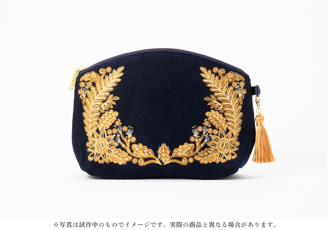 『死に戻りの魔法学校生活を、元恋人とプロローグから（※ただし好感度はゼロ）』襟刺繍ポーチ