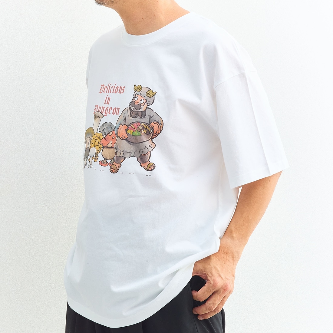 【二次受注】「公式レシピブック おうちで作れるダンジョン飯」九井諒子描き下ろし　Tシャツ（センシ）