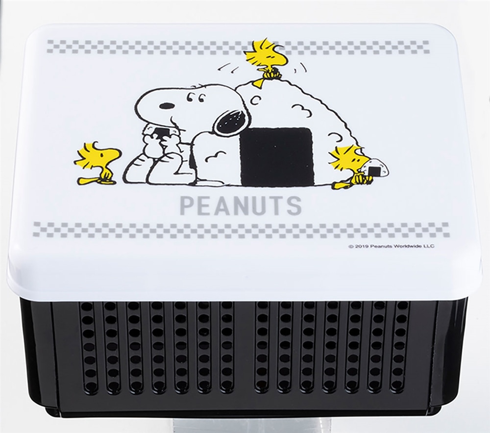 お昼ごはんが待ち遠しい　SNOOPY　お弁当BOOK 特別付録　ランチBOX＆ランチクロス付き 主役は、ごちそうおにぎり