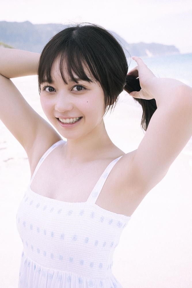 AKB48 大盛真歩 1st写真集「ずっと、好きでいたい」