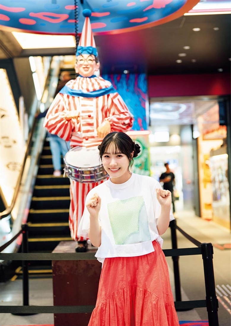 坂倉花 1st写真集 Blooming