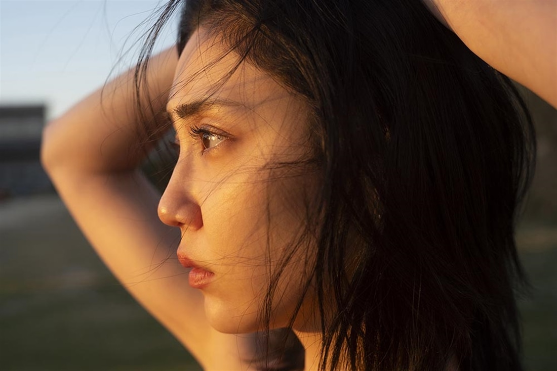 山谷花純写真集 遠距離、現在此。