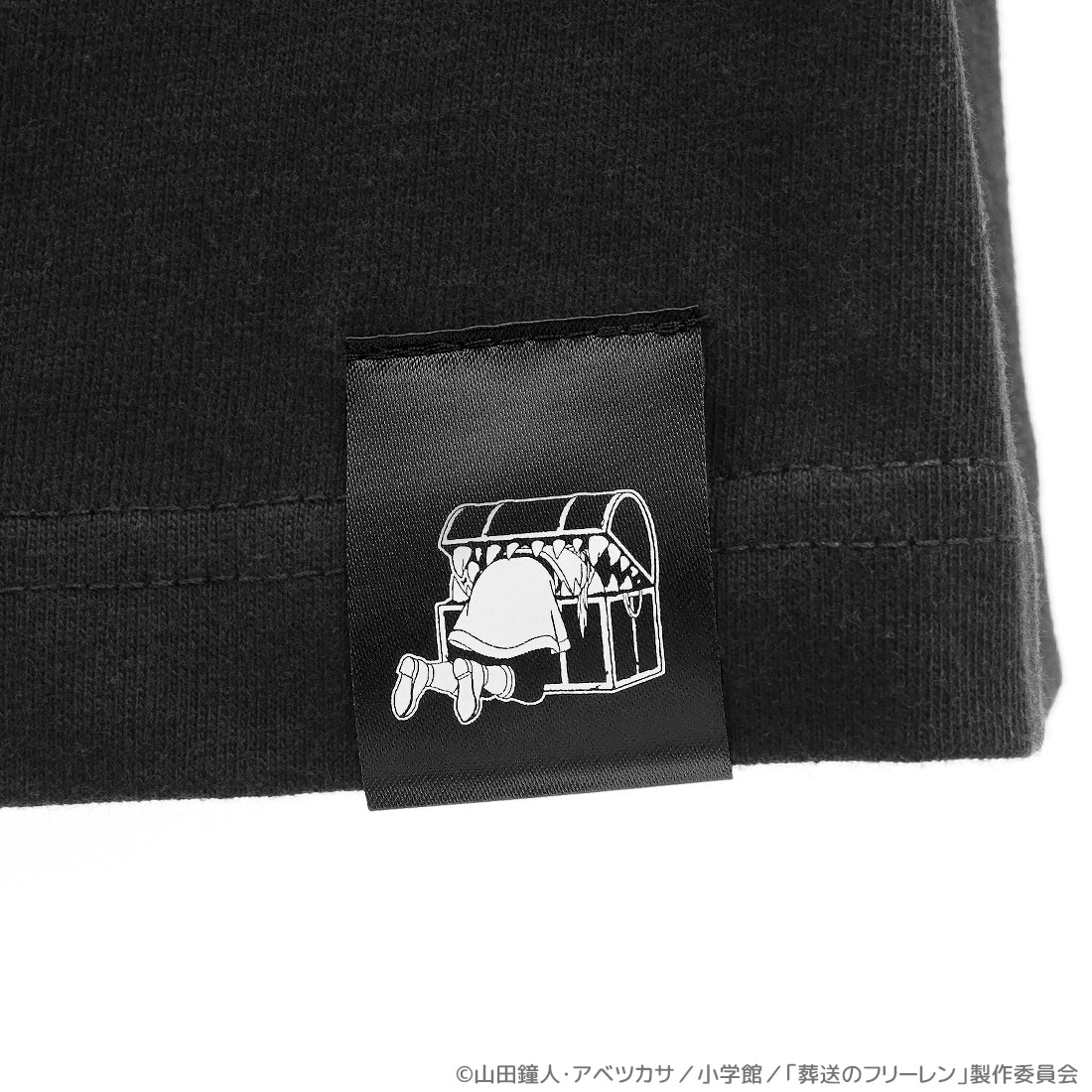 葬送のフリーレン アートTシャツ 魔法の高み L L