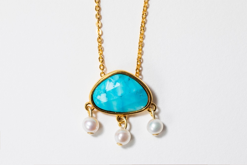 宮増侑嬉旅するターコイズのピアス&ネックレスセット