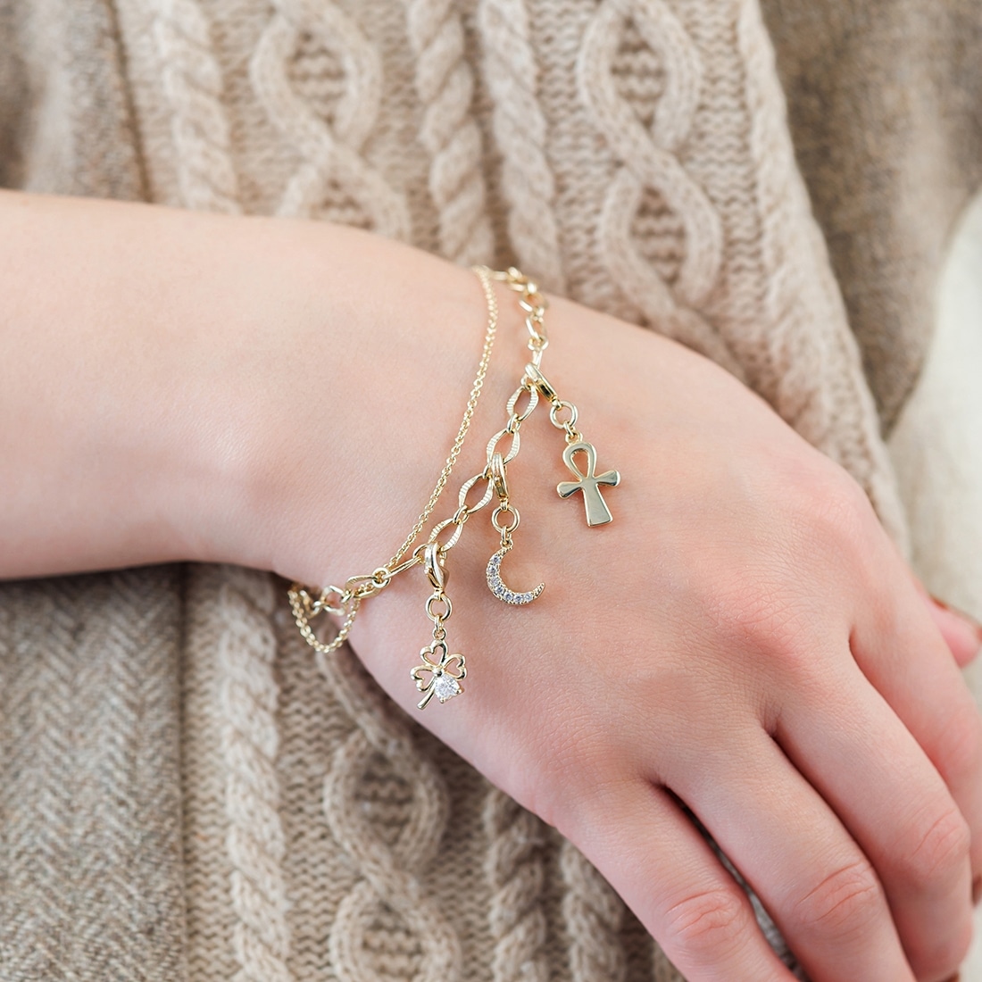 メイとナツキ ソウルリンクチャームブレスレット