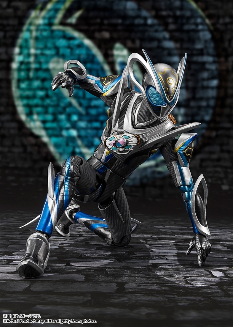 仮面ライダーマイス S.H.Figuarts 仮面ライダーマイス（初回生産）