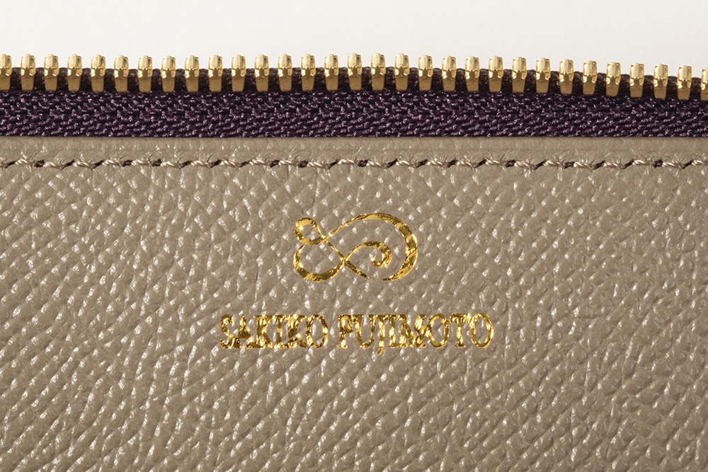 藤本さきこ　クロコダイルペンケース【オーベルジーヌ（紫）×グレージュ】