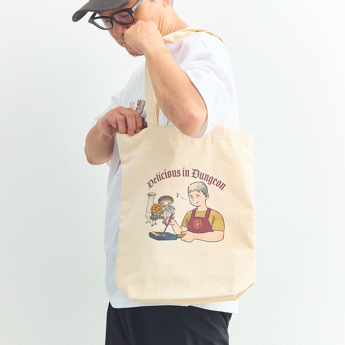 【二次受注】「公式レシピブック おうちで作れるダンジョン飯」九井諒子描き下ろし　トートバッグ