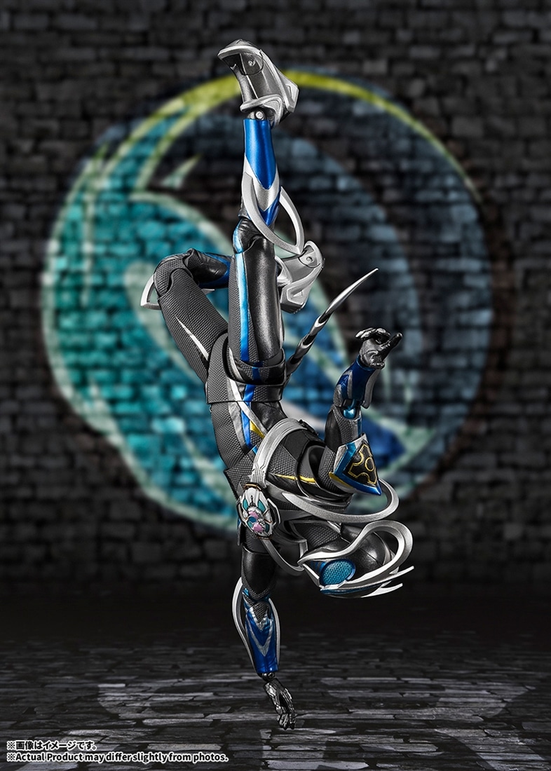 仮面ライダーマイス S.H.Figuarts 仮面ライダーマイス（初回生産）