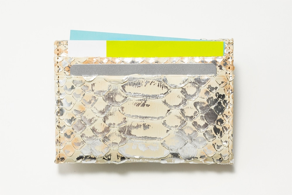 【数量限定】ハッピー.三姉妹　金運アップ巳守豆財布（みまもりまめざいふ）　ホワイトシルバー