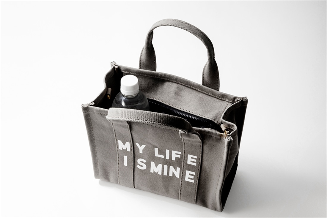 ワタナベ薫「MY LIFE IS MINE トートバッグ」<グレージュ>
