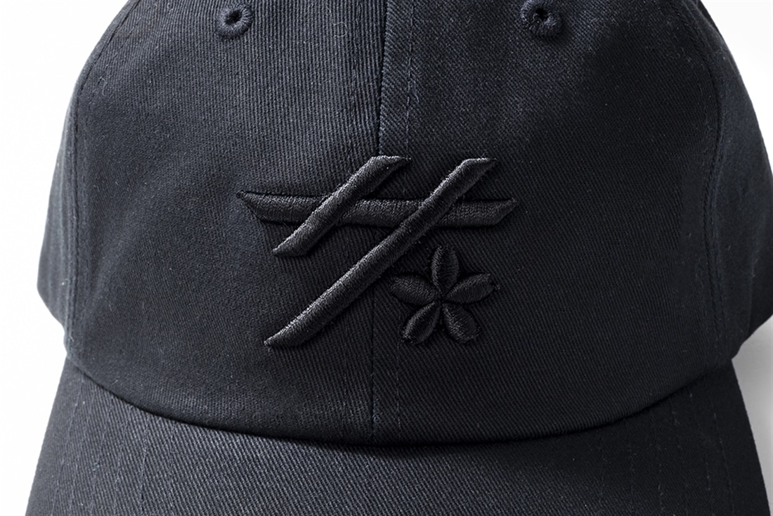 サクラナイツ　刺繍ロゴキャップ＋ピンバッジ　渋川難波　【イラスト：ふんぼ】