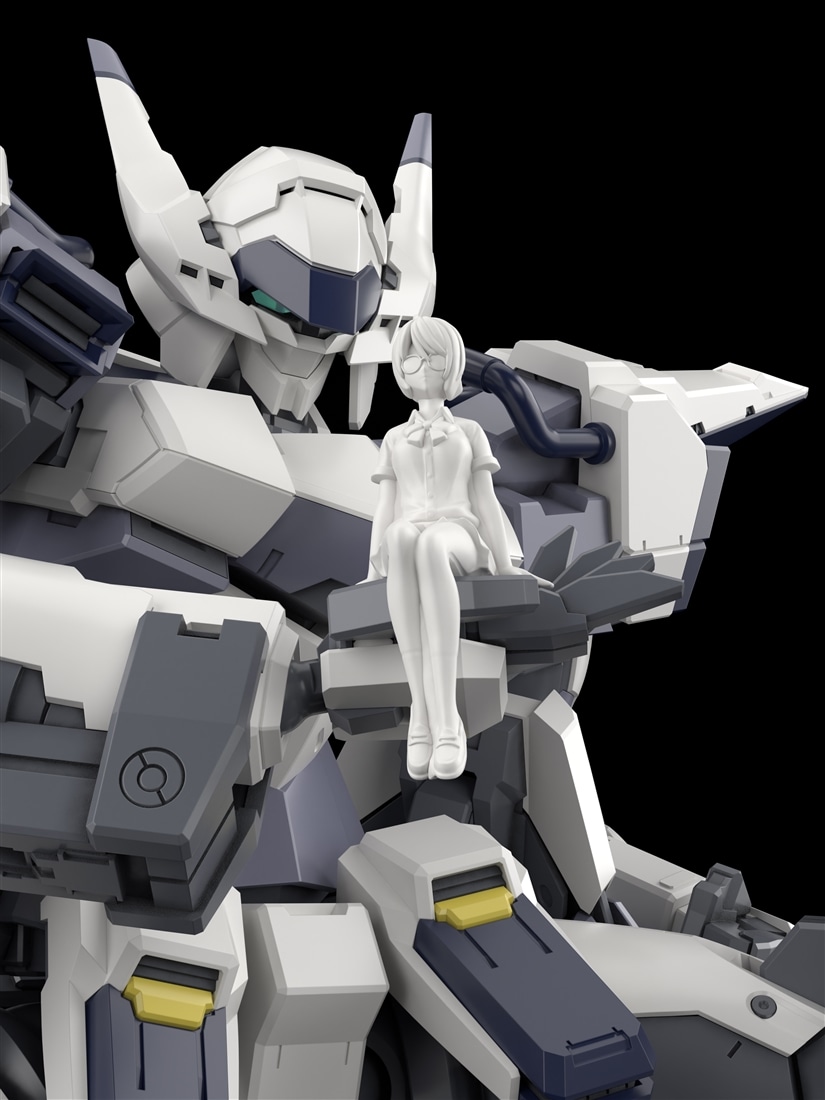 【カドスト限定＆限定特典付き】KADOKAWA PLASTIC MODEL SERIES 「フルメタル・パニック！ Family」 1/48 アズール・レイヴン 10式改単分子カッターメッキver.＋海老川兼武氏デザイン特製台座 付き 限定版