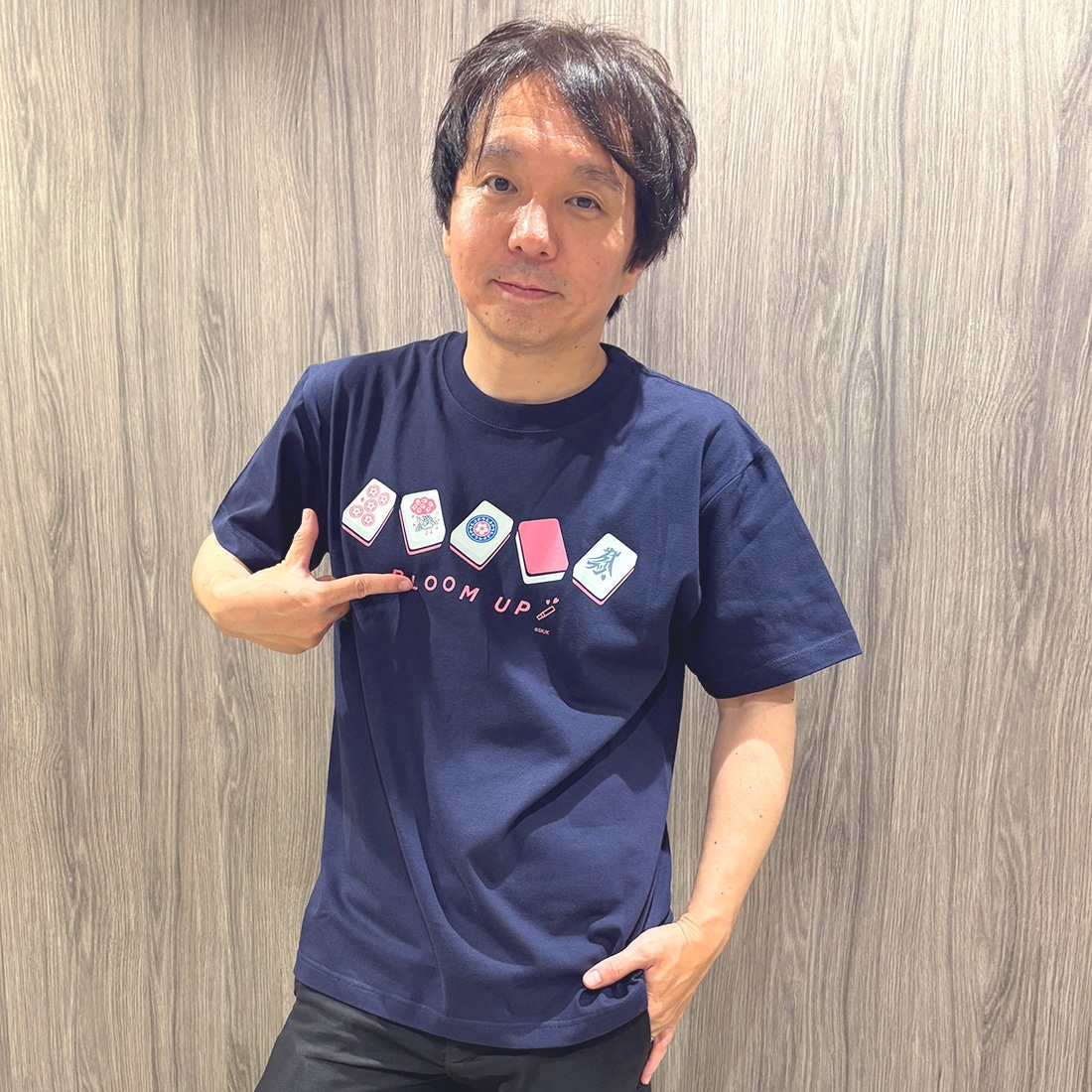 「サクラ牌」BLOOM UP Tシャツ ネイビー　Lサイズ ネイビー L