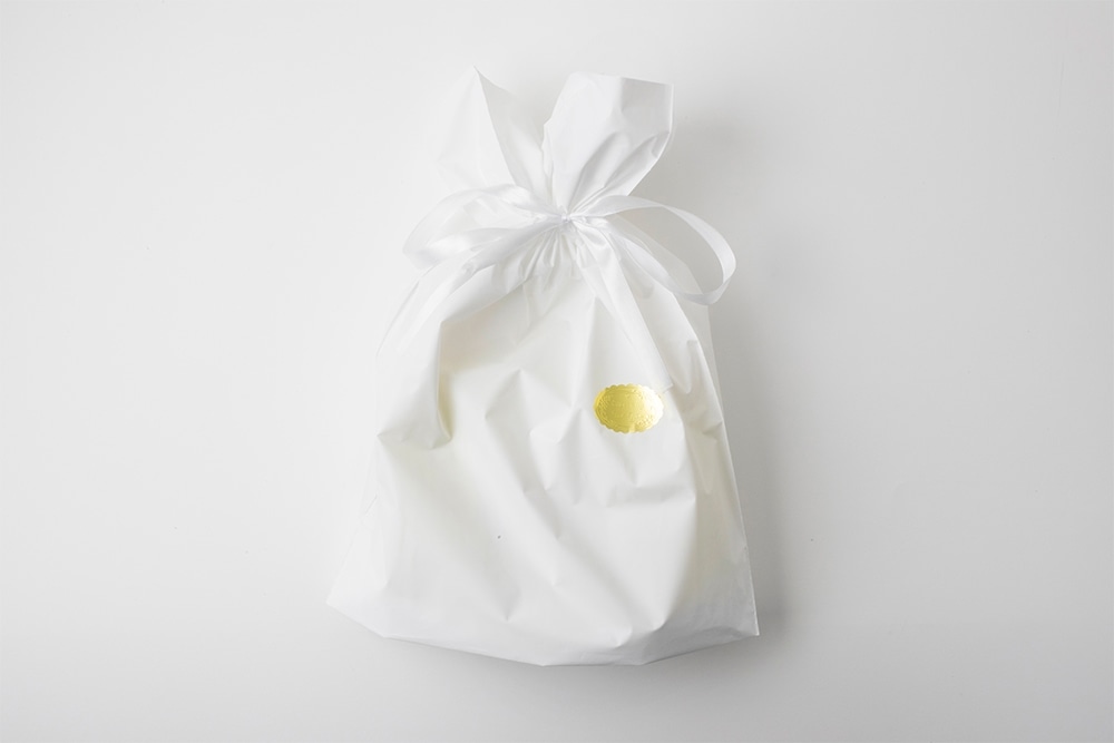 【ギフト3点セット】おおのたろう　じんせいさいしょのあいうえお　かるた　＆　こどもTシャツ　＜あ～の＞1枚、＜は～ん＞1枚　90cm