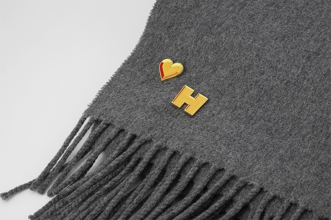 ヘアピンまみれ【出版記念】オリジナルピンバッジ　3個セット