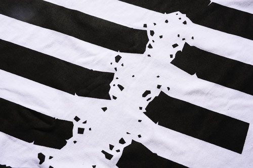 BREAK THE BORDER　ホワイトMサイズ ホワイト Mサイズ