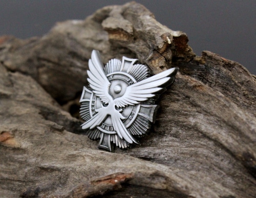 「幼女戦記」銀翼突撃章ピンズ