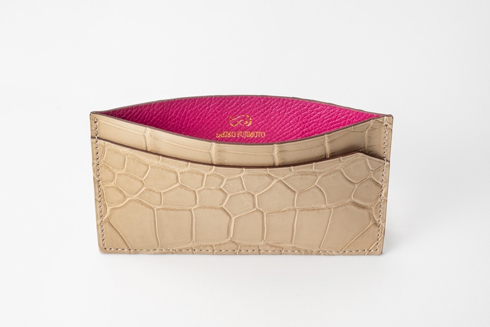 藤本さきこ　クロコダイルカードケース【ベージュ×ピンク】