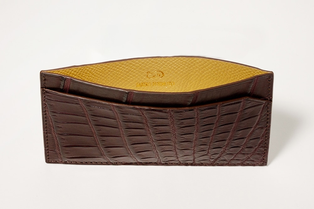 藤本さきこ　クロコダイルカードケース【バーガンディ×ゴールド】