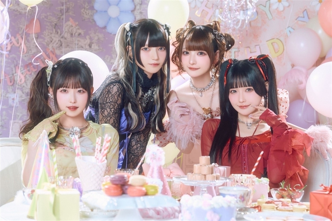 【推しメン版】きゅるりんってしてみて 5th Anniversary Photobook カワイイ・リアリズム（チバゆなver）