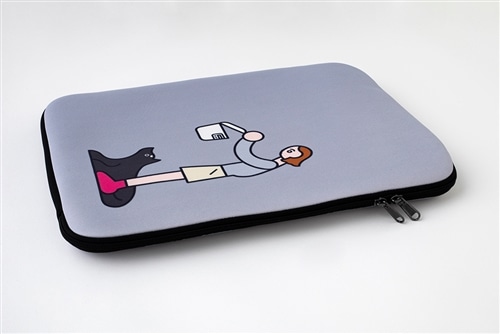 「世界は救えないけど豚の角煮は作れる」PCケース グレー 13inch