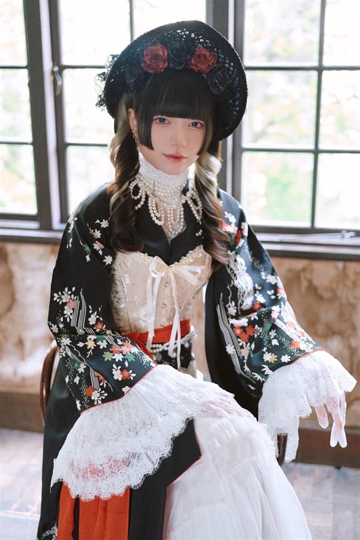 推しメン版】きゅるりんってしてみて 5th Anniversary Photobook