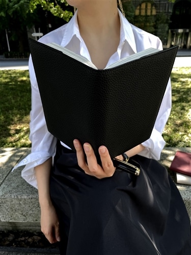 真夜中色のレザーブックカバー Produced by F