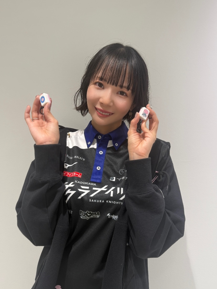 サクラナイツ オリジナル麻雀牌「サクラ牌」キーホルダー: グッズ