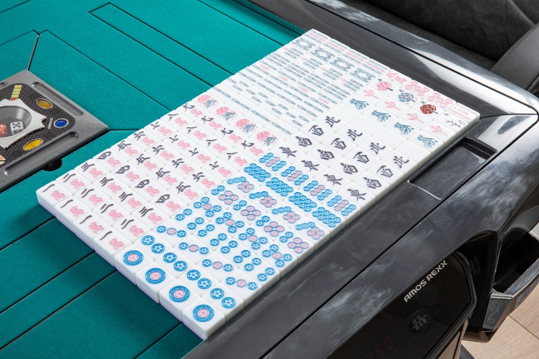 【堀慎吾監修】サクラナイツ オリジナル麻雀牌『サクラ牌』