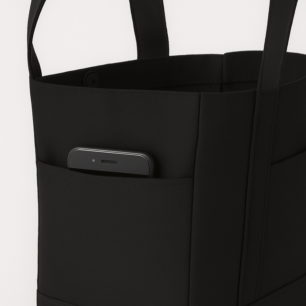 ぬいぐるみキーホルダー付き「かぼすちゃんと、ずうっとおさんぽ。」バッグ （ブラック）