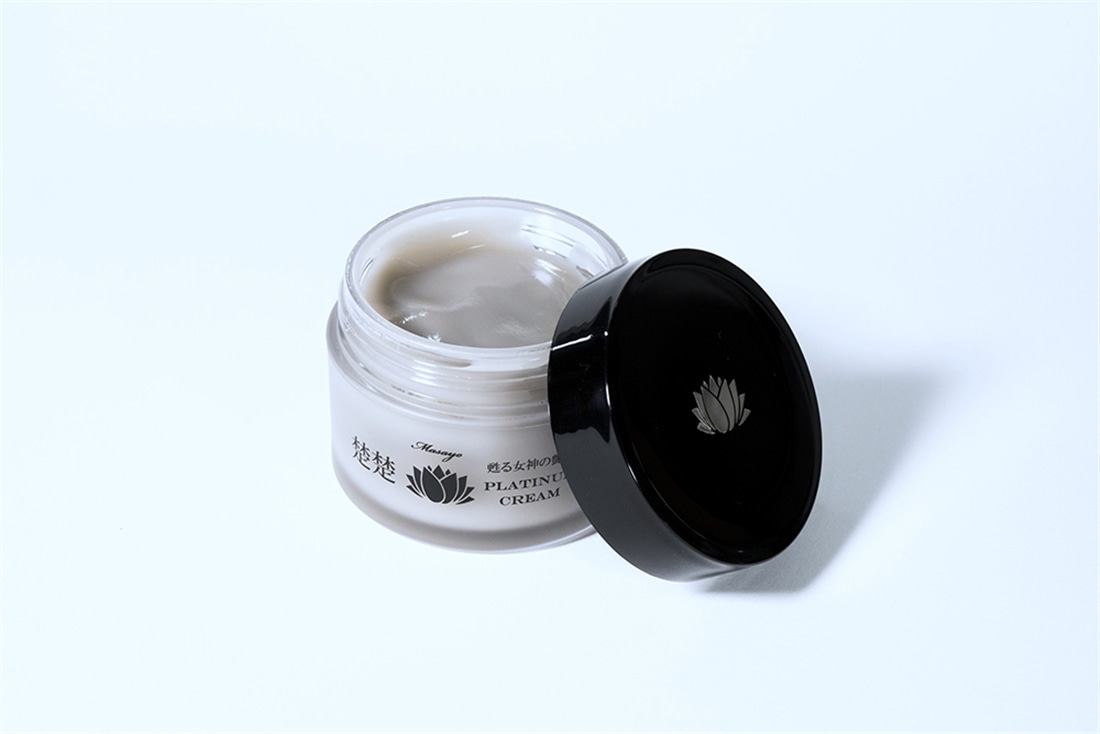 まさよ　甦る女神の艶美　プラチナムクリーム　楚楚　50ｇ
