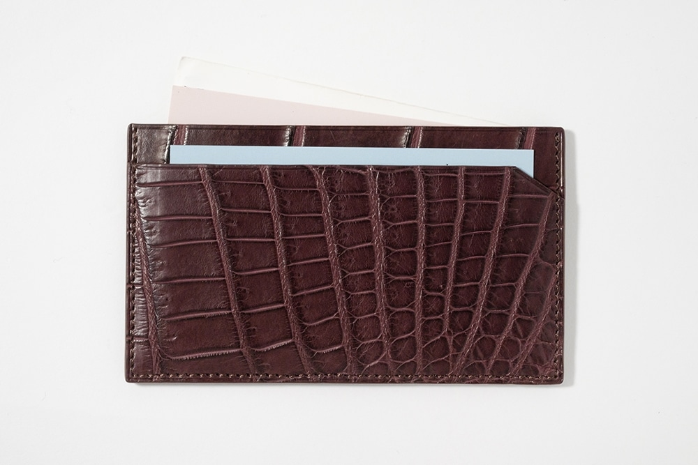 藤本さきこ　クロコダイルカードケース【バーガンディ×ゴールド】