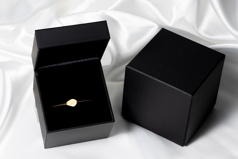 琉球風水志シウマ＜18金コーディング/良縁運32＞最強開運ナンバーブレスレット特典映像付き 18金コーディング 良縁運32