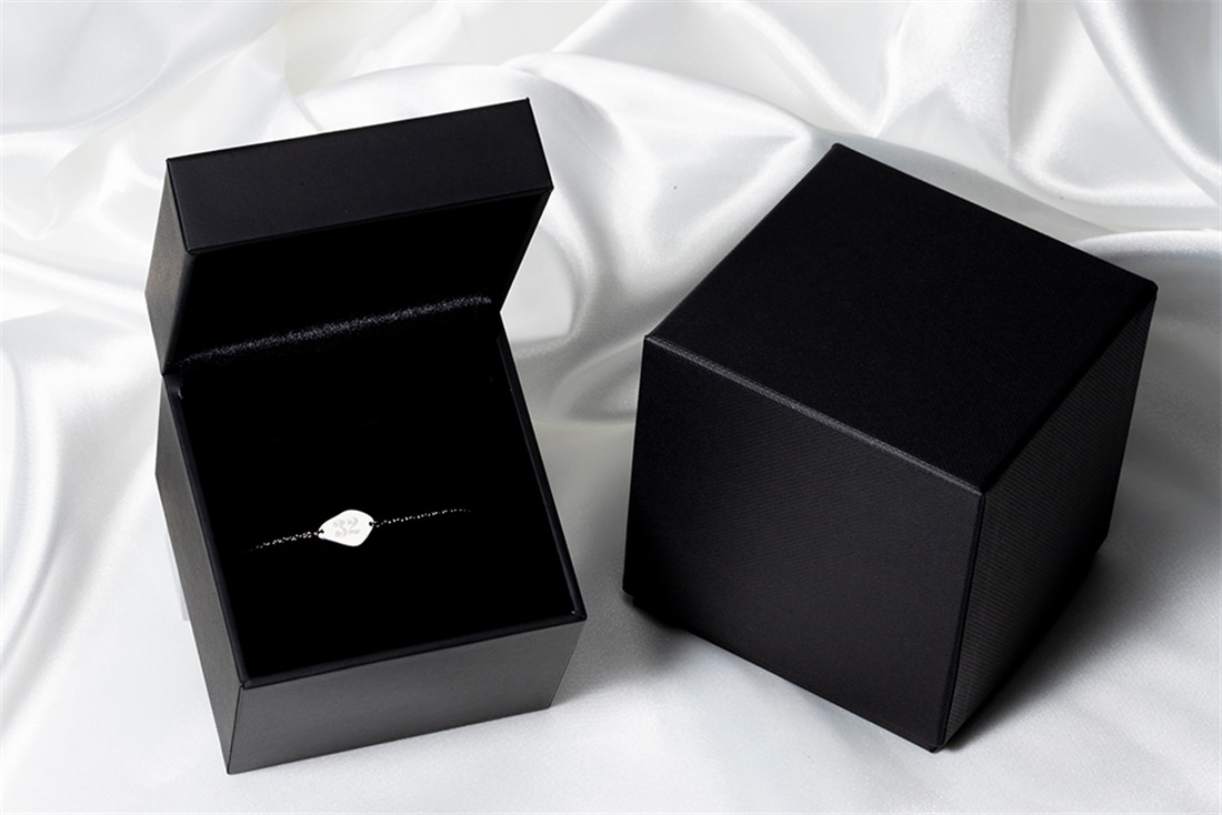 琉球風水志シウマ＜プラチナ950/良縁運32＞最強開運ナンバーブレスレット特典映像付き プラチナ950 良縁運32