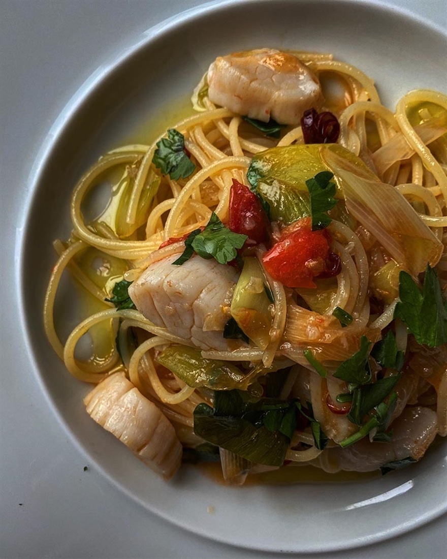 ニューハナイの　材料は少ないのにとびきりおいしいパスタ100