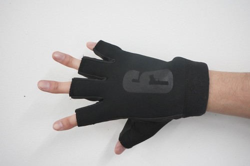 6コレクション　ハーフフィンガーグローブ