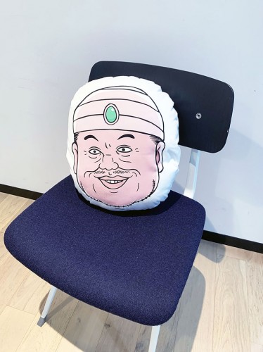 奴隷エルフと商人 ebtenDXパック(コミック＋商人1/1顔クッション) DXパック(コミック＋商人1/1顔クッション)