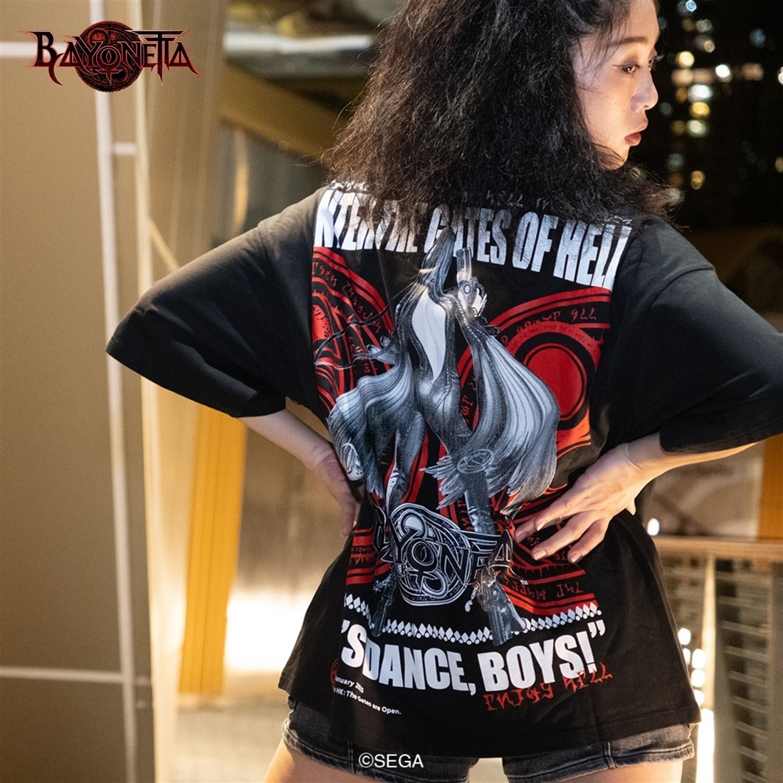 ベヨネッタ The Gates of Hell 香港出店記念 ビッグシルエットシャツ F