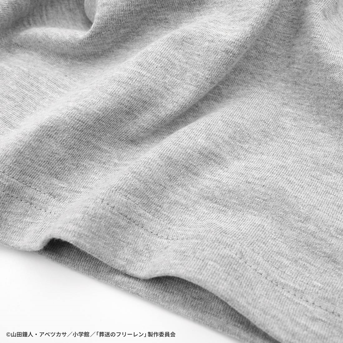 葬送のフリーレン 泣き喚くフリーレン Tシャツ L L