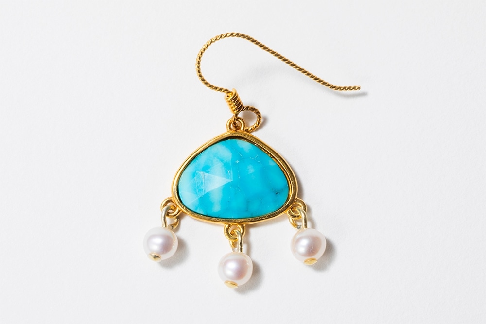 宮増侑嬉旅するターコイズのピアス&ネックレスセット