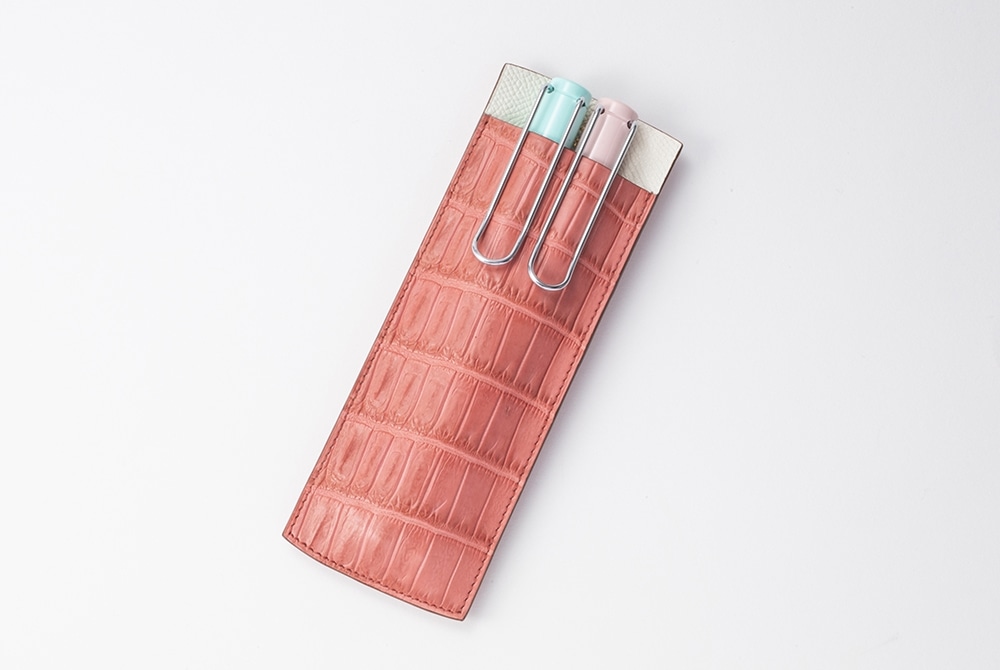 藤本さきこ　クロコダイル二本挿しペンケース【オールドピンク×アイボリー】