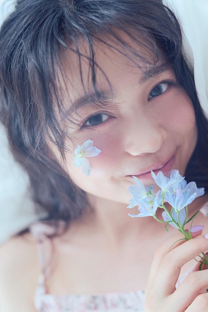 林芽亜里 anniversary calendar photobook 2026 CELESTINE