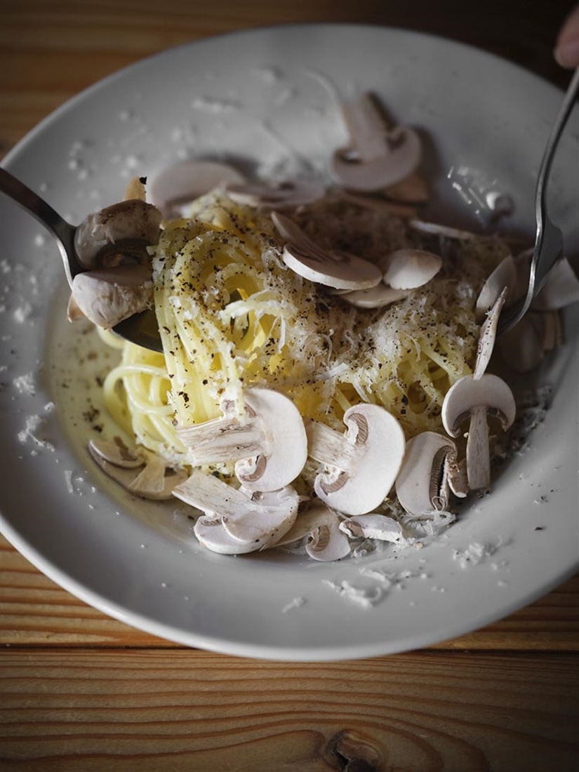 ニューハナイの　材料は少ないのにとびきりおいしいパスタ100