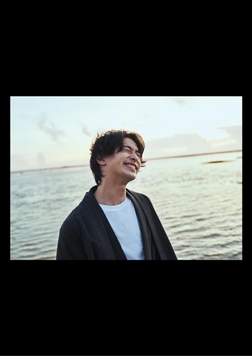 横浜流星　サイン入りカレンダー DVD付き 横浜流星 2019年カレンダー 未開封 直筆サイン入り