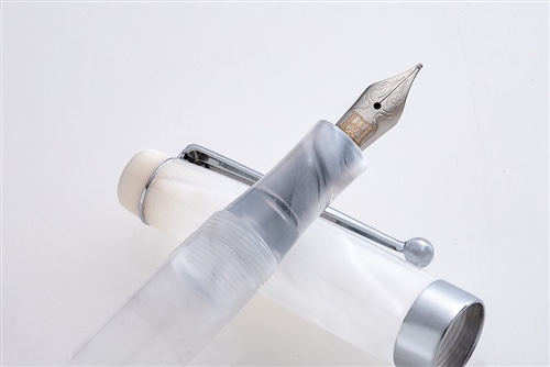 Rちゃん オリジナル万年筆(メッセージカード付き）: グッズ・文具  