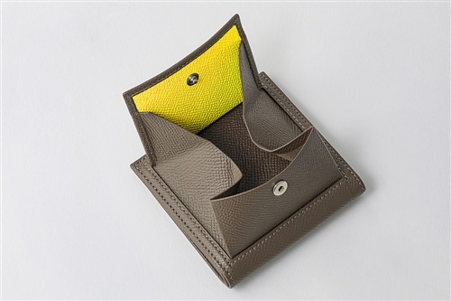 新品 nana MINI WALLET × KODOKAWA ミニウォレット 新色】nana MINI WALLET: | カドスト | KADOKAWA公式オンライン