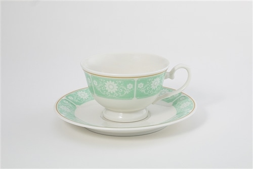 『二度目の異世界、少年だった彼は年上騎士になり溺愛してくる』　ルークとサラのペアカップ＆ソーサー